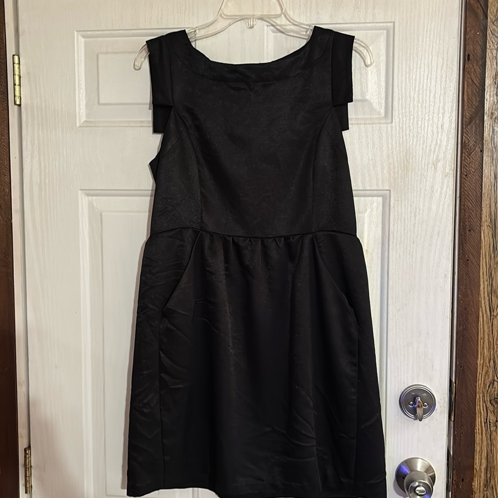 BCBGeneration black mini dress Sz 10